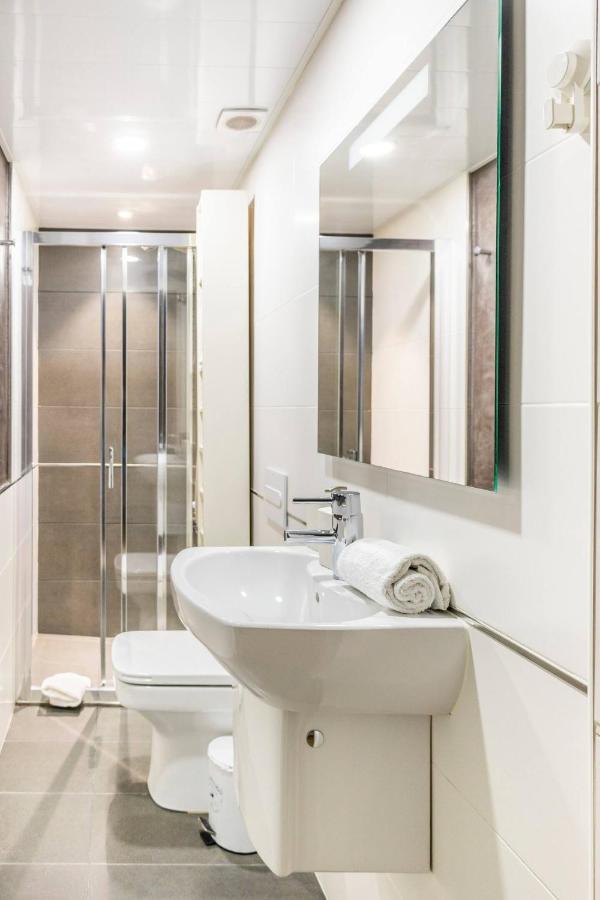 Sweet Room Barcelona L'Hospitalet de Llobregat Exterior photo